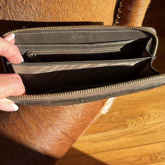 Cole Haan leather wallet. Brown with a coppery sheen. - Picture 2 of 4